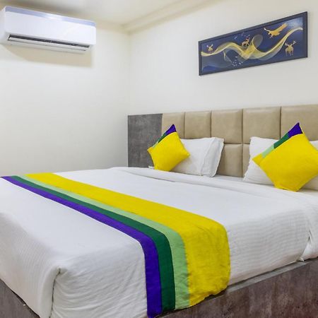 Itsy Hotels Signature, Nehru Nagar อาเมดาบัด ภายนอก รูปภาพ